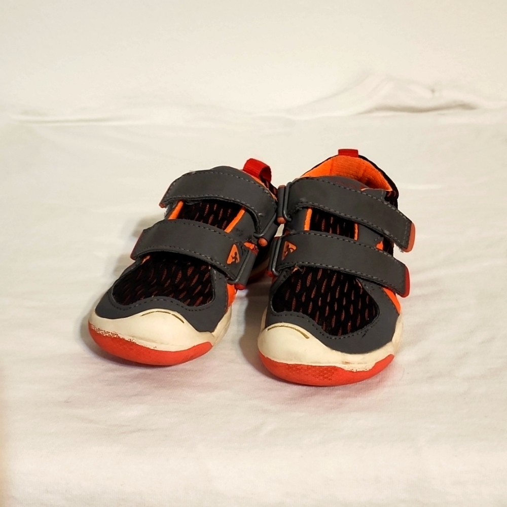 Plae shoes size 8.5
